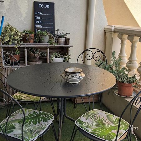 Apartmán T3 Avec Terrasse Avec Vue Exceptionnelle Sur Les Quais De Sète Exteriér fotografie